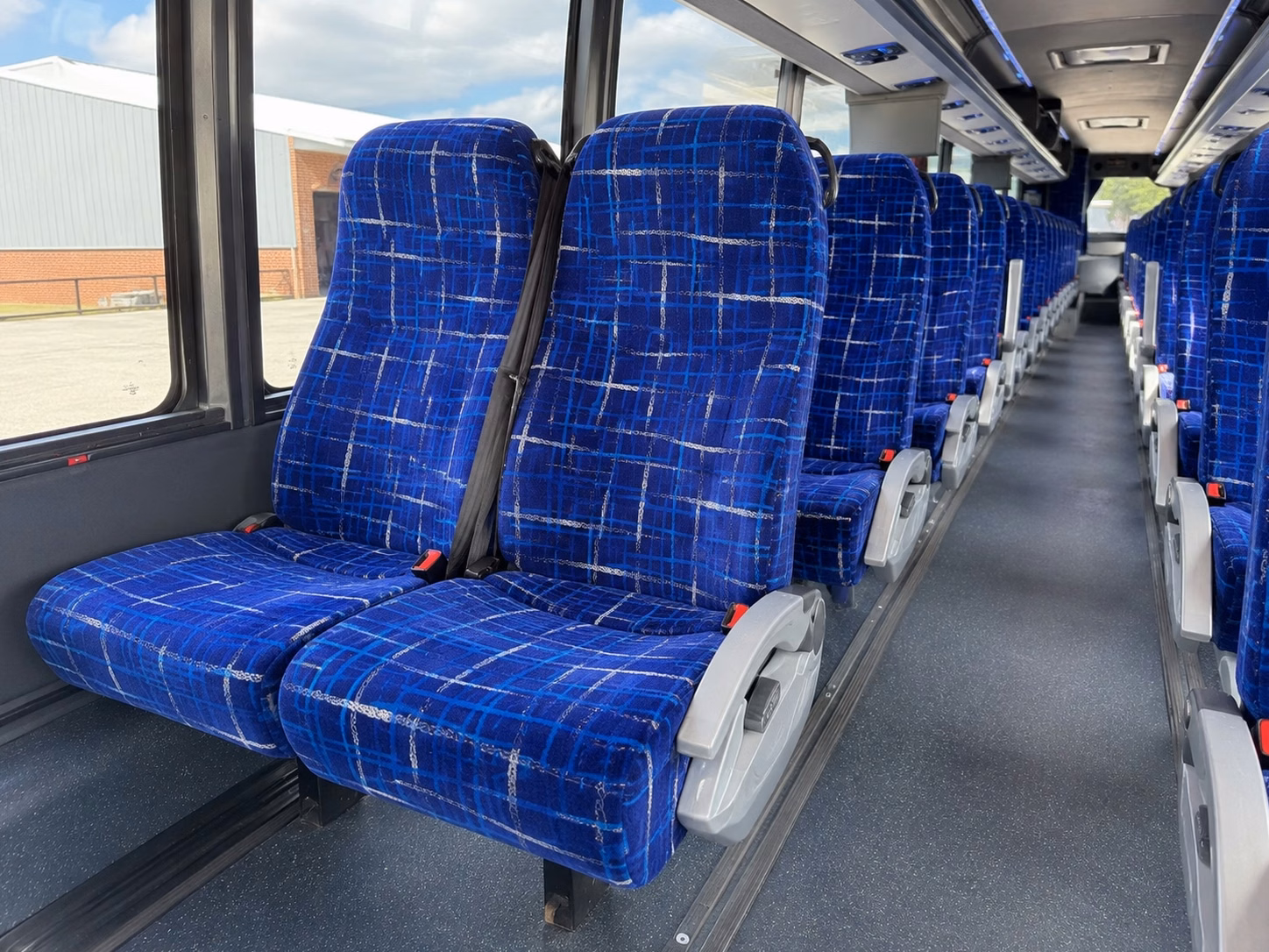 minibus rentals for youth sports teams and travel leagues in pittsfield