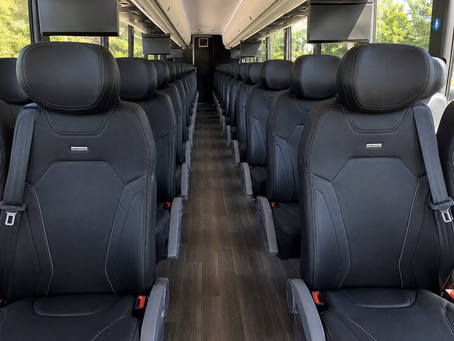 shuttle your wedding guests between pittsfield hotels and berkshire venues with ease
